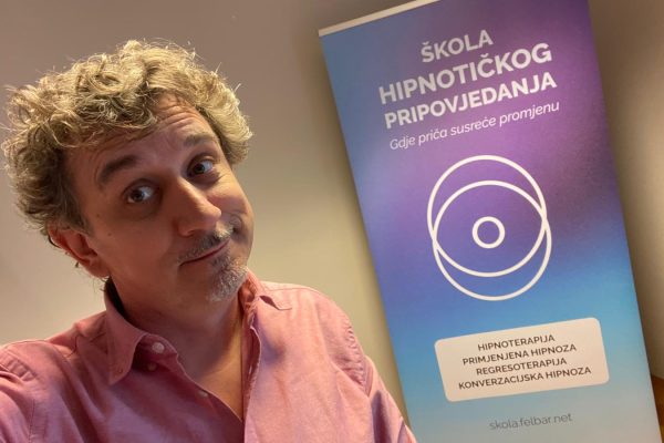 Skola hipnotickog pripovijedanja